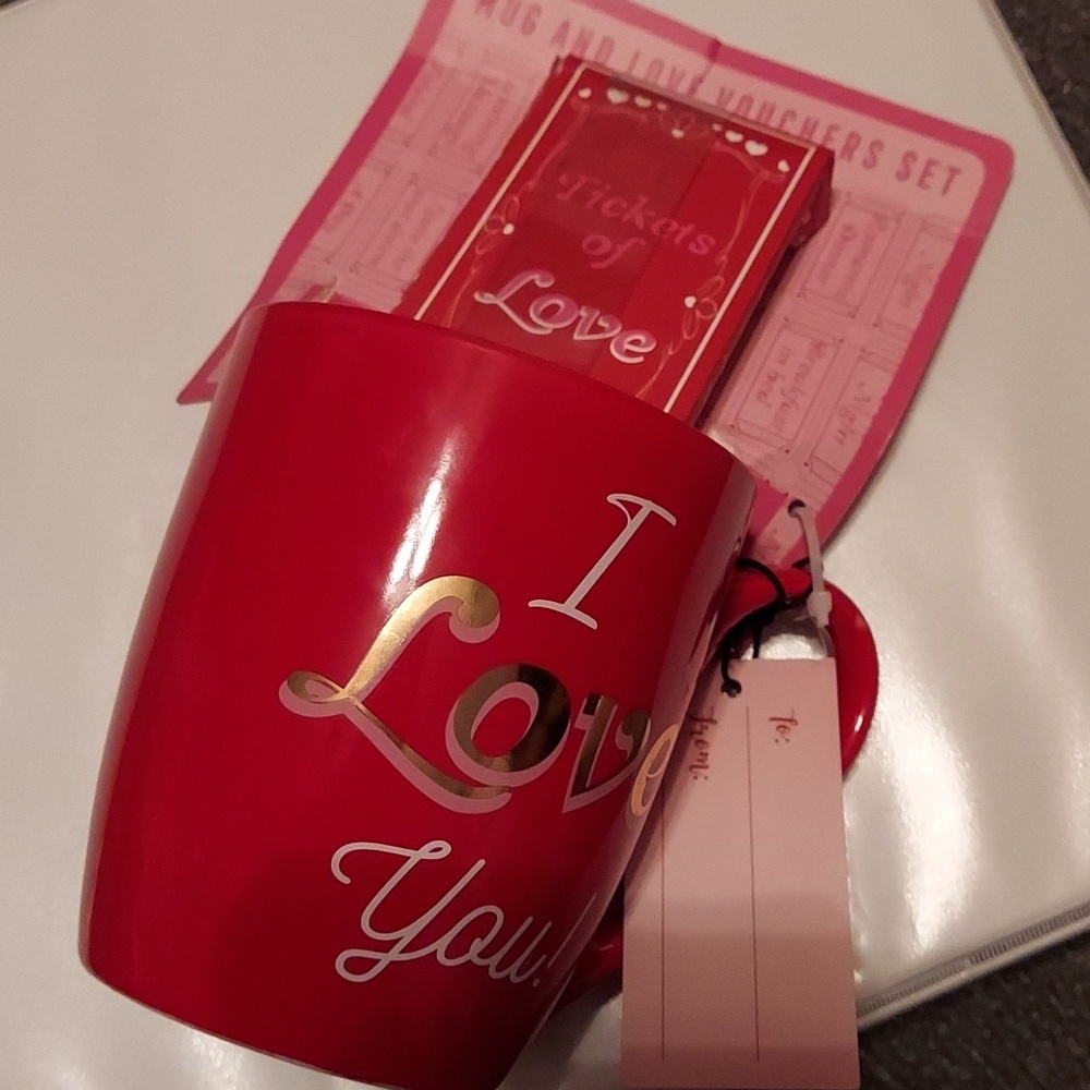 I Love You Mug & Vouchers Set - Picture 1 of 1